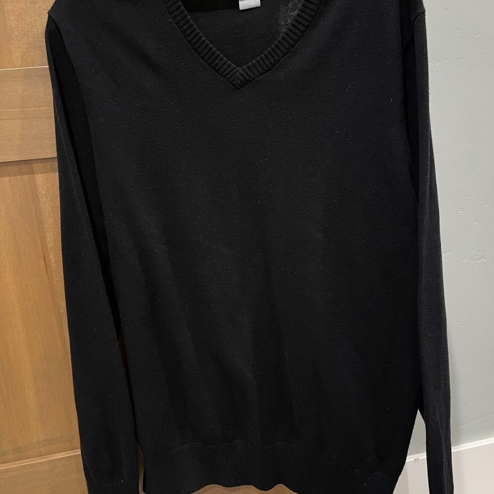 JCP combed cotton grey V-neck sweater size M